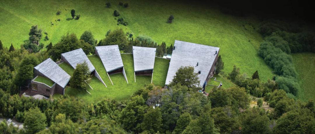 Uman Lodge Futaleufú: Un Refugio Arquitectónico en Armonía con la Naturaleza