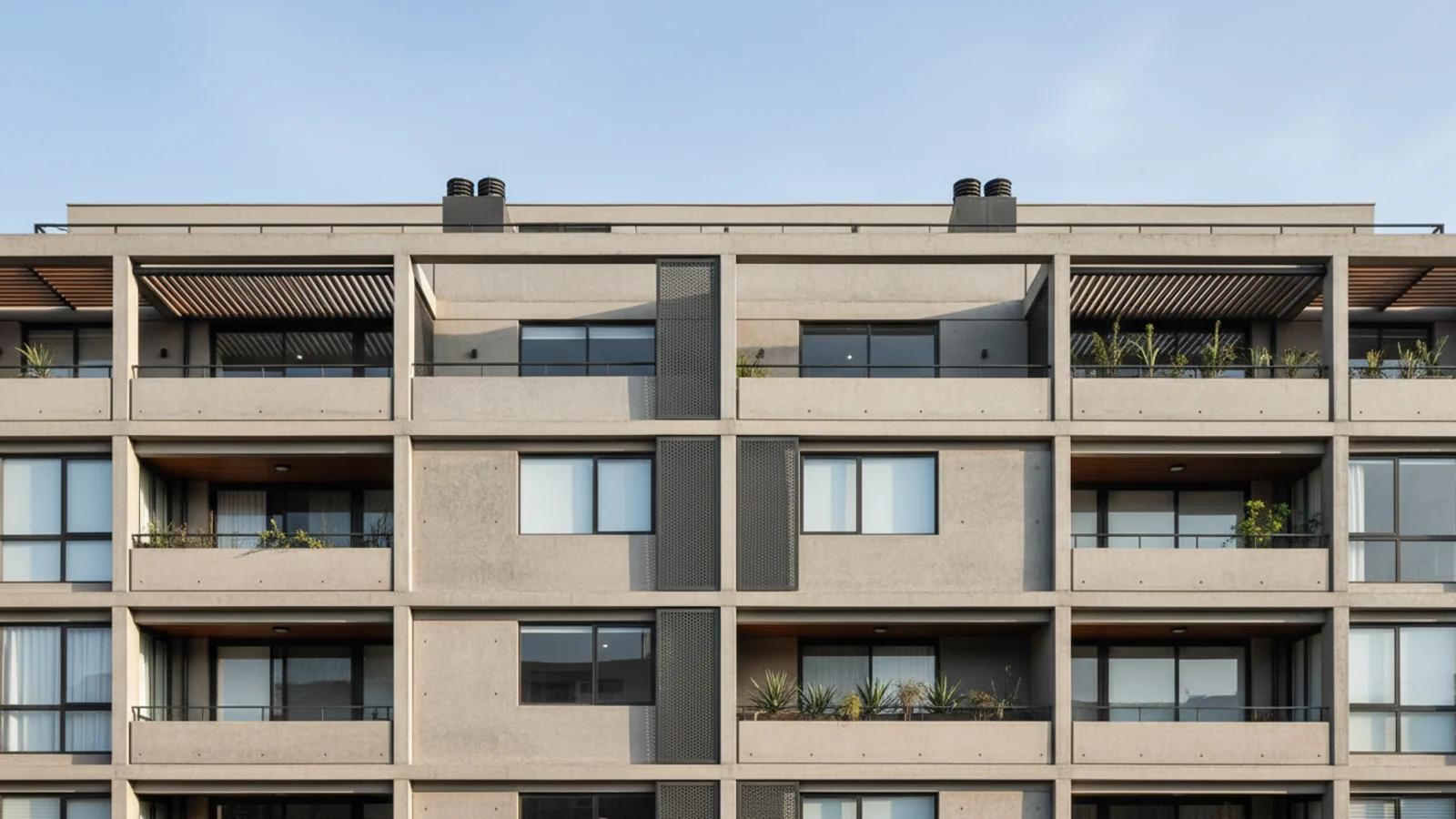 Terrazas Comunes: La Discreta Estrategia de Valor en la Vivienda Colectiva Chilena