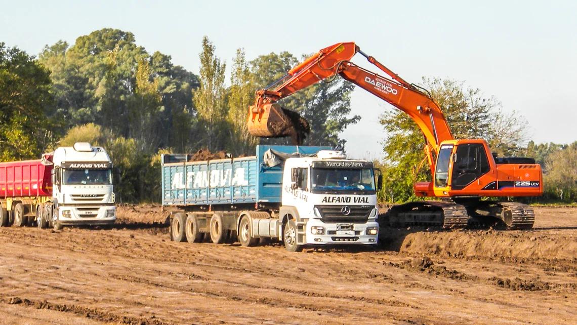 Constructoras medianas reflotan la Cámara Argentina de Empresas Viales para negociar con Caputo