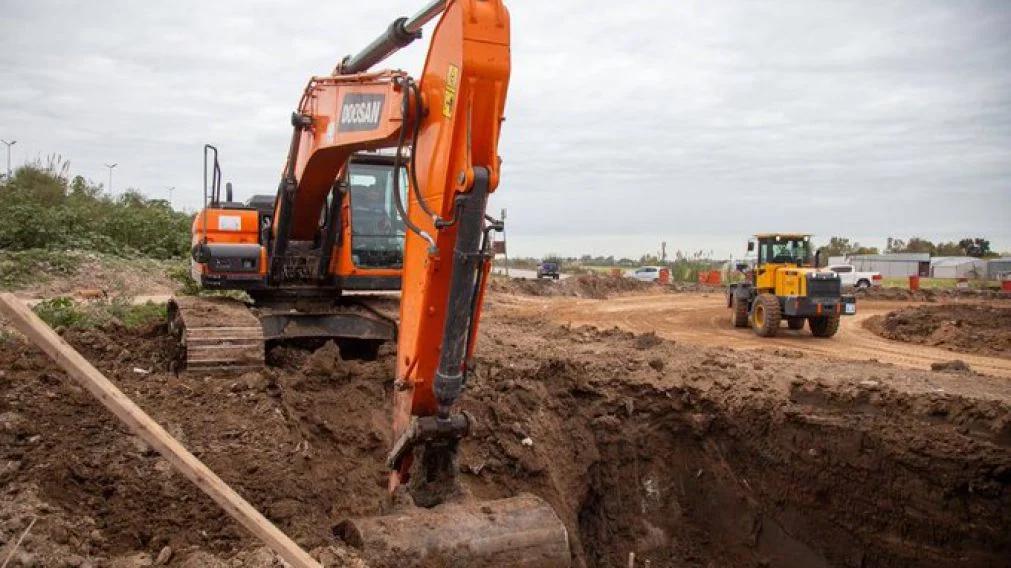 Quilmes y AUBASA avanzan en la construcción de una nueva bajada en la Autopista Buenos Aires-La Plata en Ezpeleta