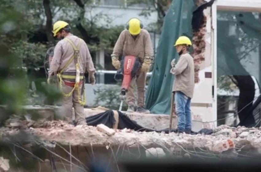 Sin nueva paritaria, la construcción mantiene en septiembre los salarios acordados para agosto