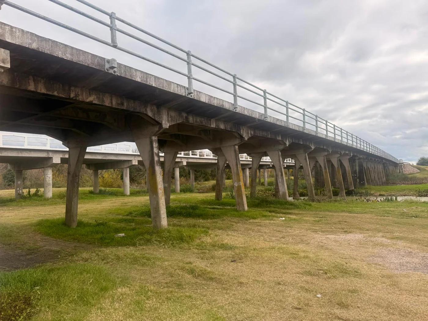 Comienza la reconstrucción del puente sobre la Ruta 1 en Uruguay