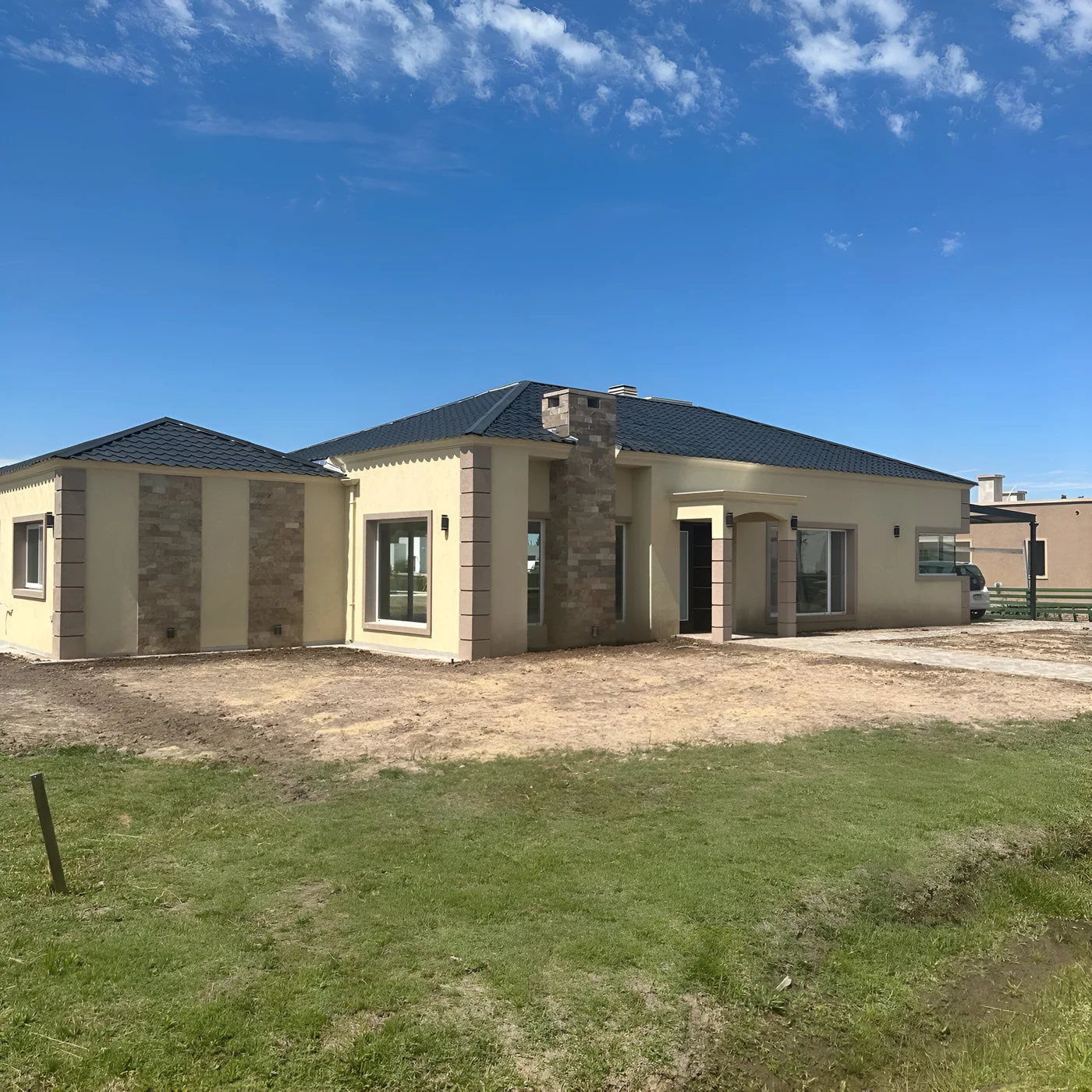 Casa Dreams: La Materialización de Sueños Arquitectónicos en Fincas de San Vicente