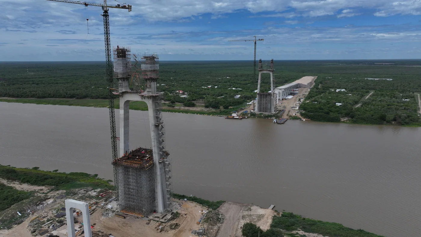 Avanza la construcción del Puente Bioceánico entre Carmelo Peralta y Puerto Murtinho