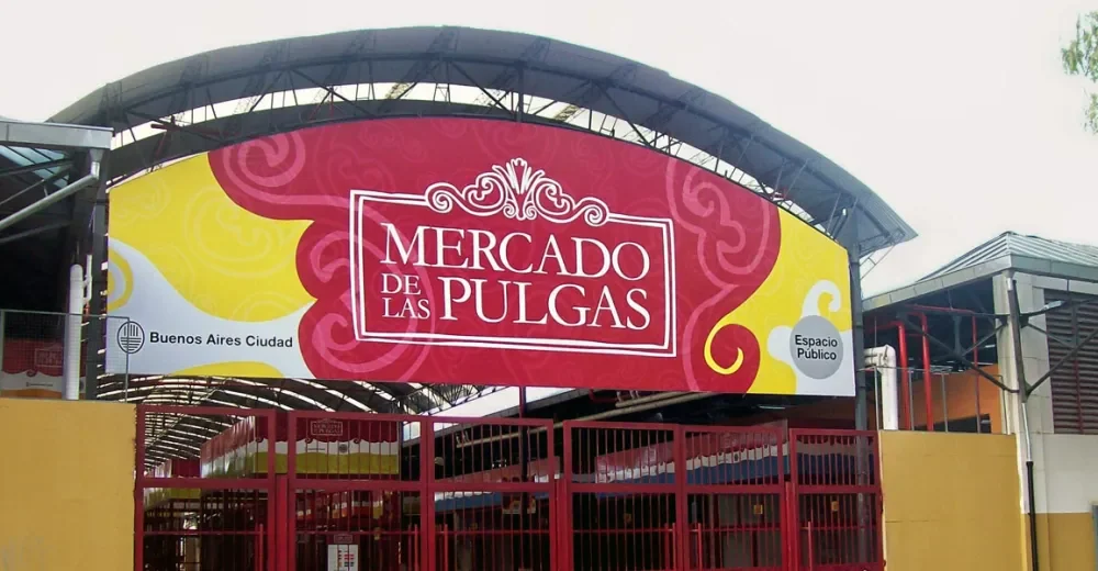 Transformación del Mercado de Pulgas de Buenos Aires: Nueva Plaza y Espacio Verde en Colegiales