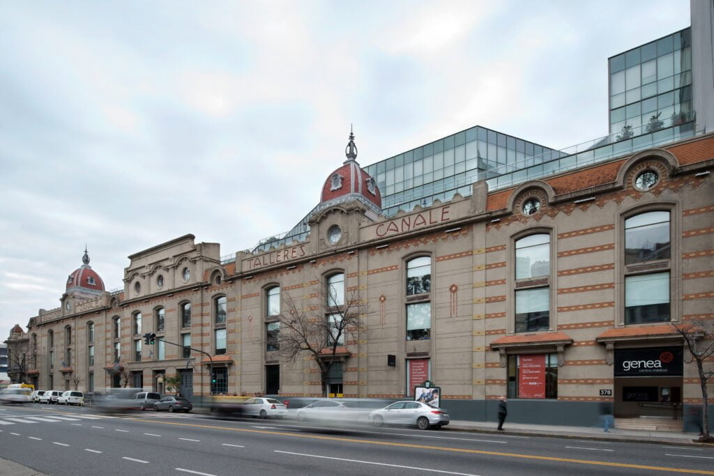 El Palacio Lezama: Una obra maestra de revitalización arquitectónica