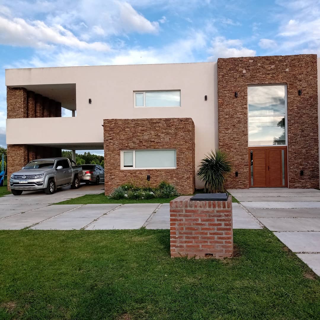 Vivienda Nacional — Club de Campo El Nacional, General Rodríguez