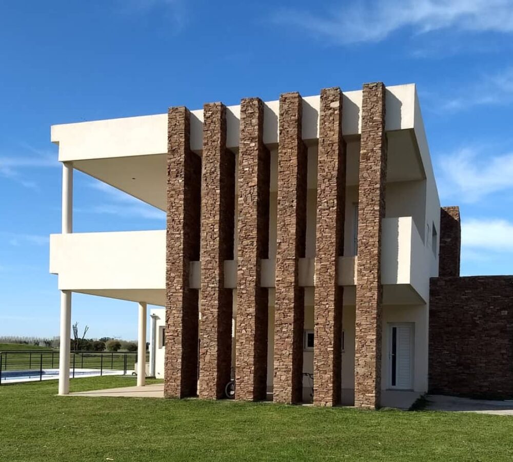 WhatsApp Image 2025-09-10 at 19.37.00 (2)